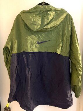 NIKE PULLOVER GREEN AND BLUE WINDREAKER HOODIE SIZE XL 16-18
